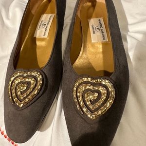 Valentino Garavani Authentic, NWOT!!! So beautiful with a gold heart.